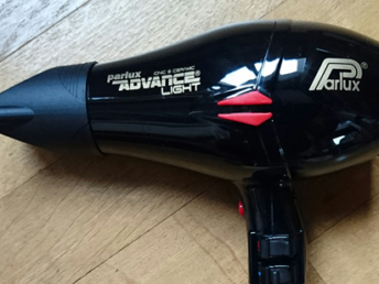 Sèche cheveux doux, faites confiance au matériel de professionnel